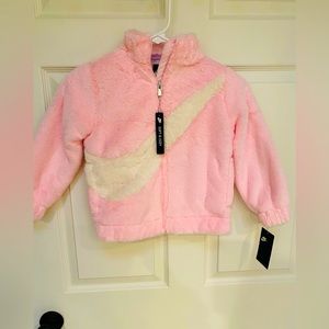 Little girls coat, size xs. New with tags.